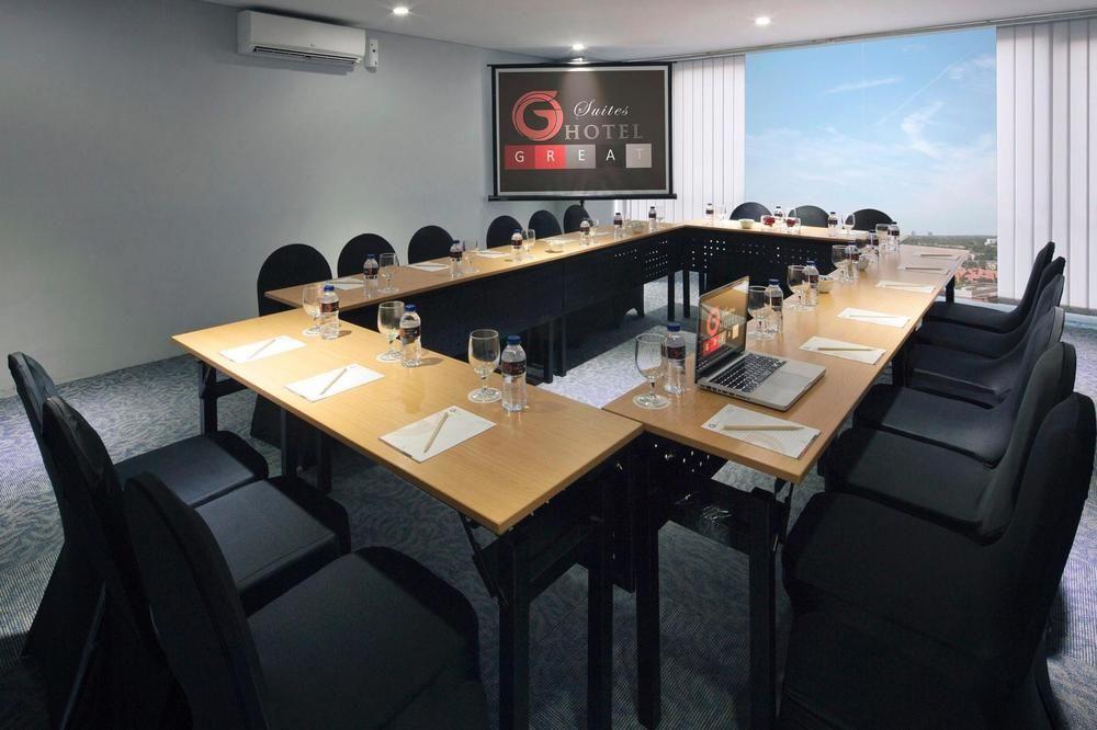 G Suites Hotel By Amithya Surabaia Exterior foto